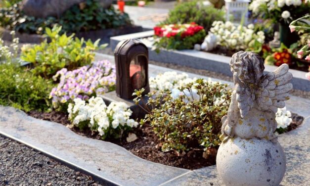 Jak Samemu Odnowić Litery Na Pomniku (Poradnik)