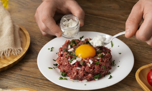Jak Jeść Tatara W Restauracji – To Musisz Wiedzieć