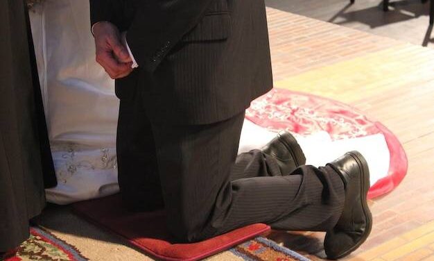 Jak Samemu Zrobić Klęcznik​? – Zrobisz To Całkiem Sam